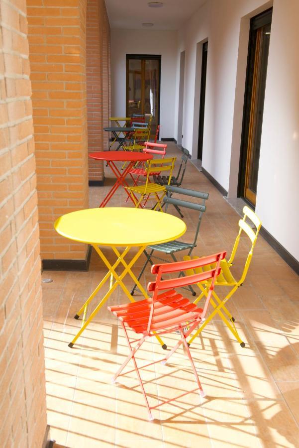 Corte Milano Роцано Екстериор снимка