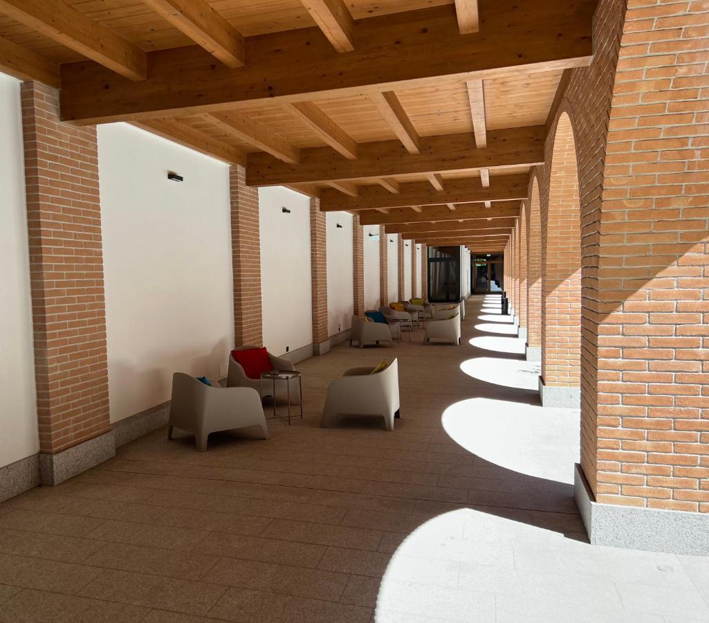 Corte Milano Роцано Екстериор снимка
