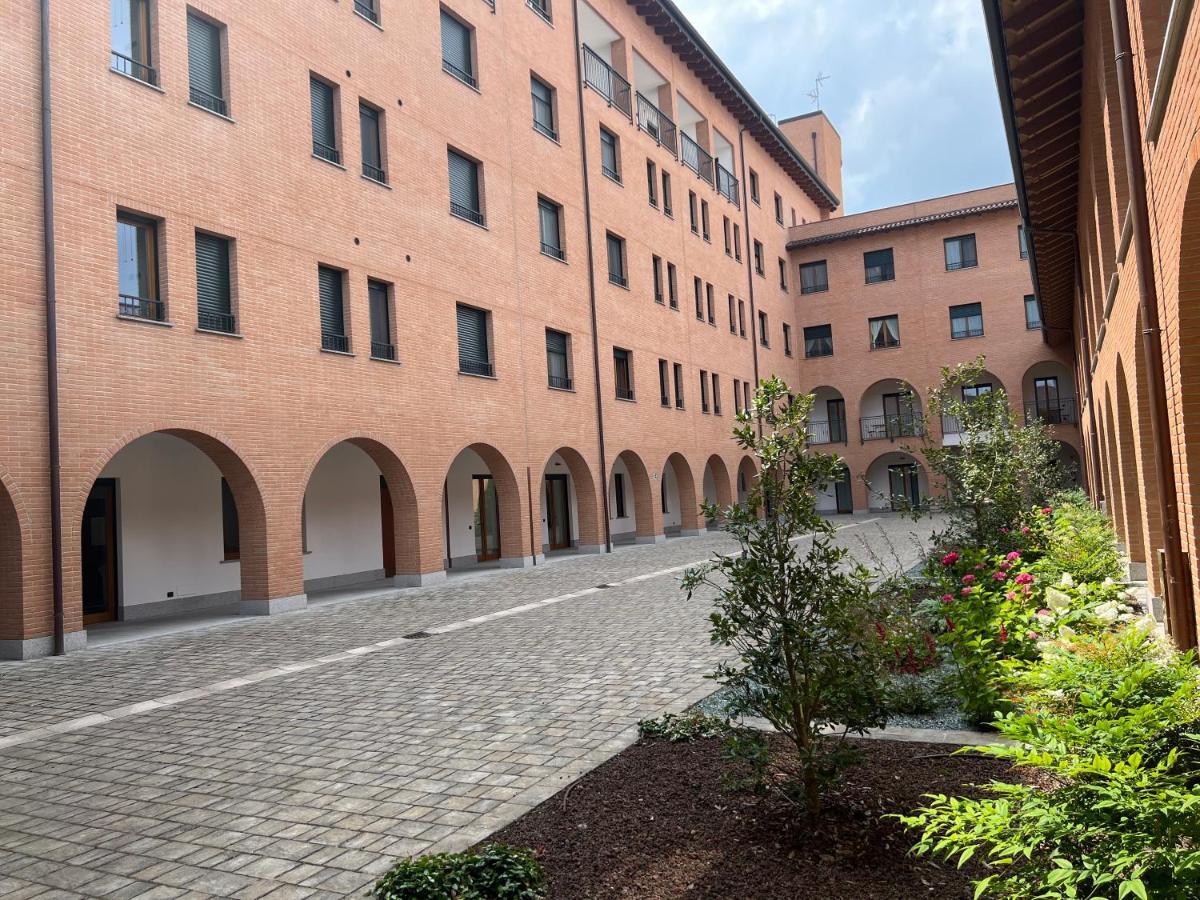 Corte Milano Роцано Екстериор снимка